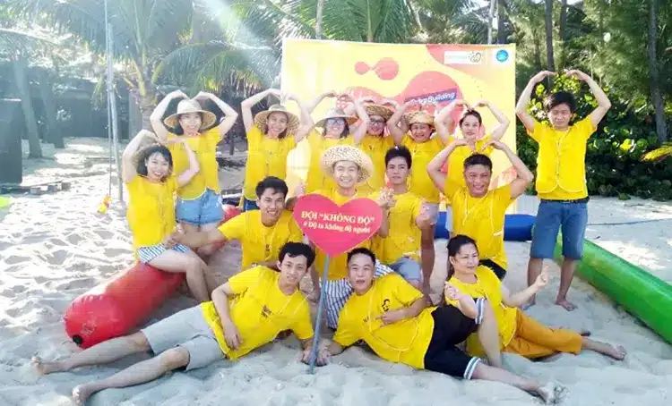 Áo nhóm đi biển cho công ty vào những dịp team building vừa đẹp, vừa có chất riêng