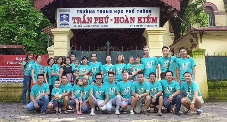 Atlan sản xuất áo thun họp lớp 15 năm với giá cả phải chăng, phù hợp mọi đối tượng